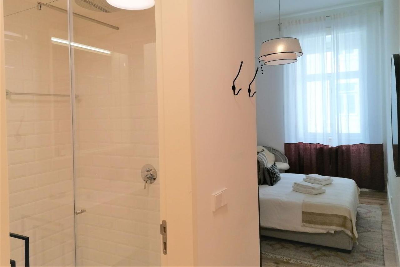 ליסבון Brand New & Spacious 2Bdr Apartment By Lovelystay מראה חיצוני תמונה